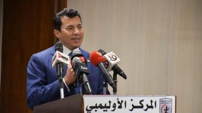 وزير الرياضة يشهد الاعلان عن تفاصيل أخذ أولى العينات لأبطال مصر بمشروع الجينوم المصري