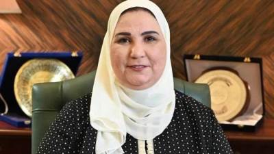 وزيرة التضامن: صرف 50 ألف جنيه لأسرة كل متوفي في حادث الطريق الصحراوي بالمنيا