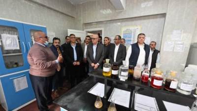 وزير الإسكان يتفقد محطة تنقية مياه الشرب بمدينة 6 أكتوبر بطاقة تصميمية إجمالية 1.6 مليون م3 يومياً