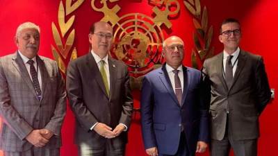 وزير النقل يلتقي الأمين العام للمنظمة البحرية الدولية بلندن