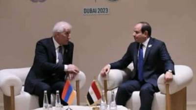 السيسي يبحث مع الرئيس الأرميني التعاون بين البلدين