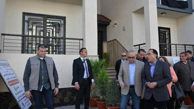 مدبولي يتفقد الوحدات المُنفذة ضمن مبادرة  "سكن لكل المصريين" بمدينة السادات