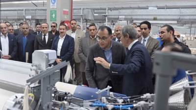 رئيس الوزراء يتفقد مصنع "الشركة الرباعية فورتكس للنسجيات" بمدينة السادات
