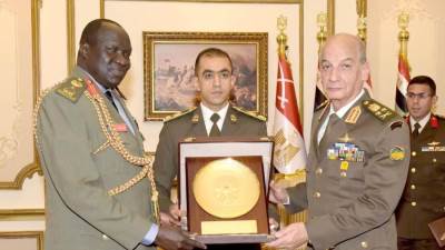 الفريق أول محمد زكى يلتقى وزير الدفاع وشئون المحاربين القدامى بجمهورية جنوب السودان