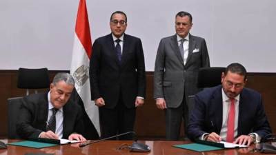 رئيس الوزراء يشهد توقيع اتفاقية تطوير فندق "الريتز-كارلتون بالم هيلز" في "غرب القاهرة"