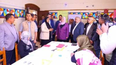 وزيرة التضامن الاجتماعي تتفقد أروقة "البيت النوبي" للحرف اليدوية والتراثية بمحافظة الأقصر