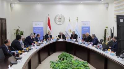 وزير التعليم العالي يترأس جلسة حوارية لمناقشة اللائحة الداخلية لجامعة بنها الأهلية