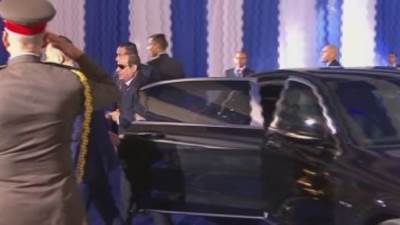 الرئيس السيسى يصل مقر لجنته الانتخابية للإدلاء بصوته فى انتخابات الرئاسة