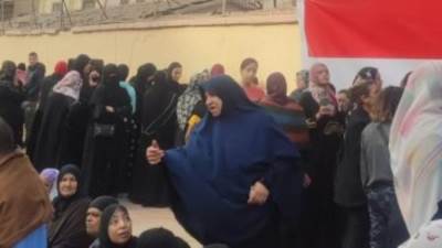 احتشاد المواطنين أمام اللجان للإدلاء بأصواتهم فى انتخابات الرئاسة بالعباسية