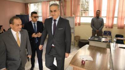 رئيس حماية المستهلك يُدلي بصوته في الانتخابات الرئاسية بمدينة نصر