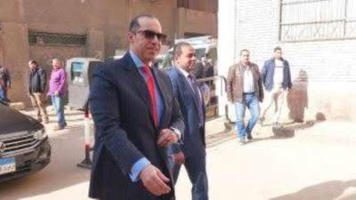 رئيس حملة المرشح عبد الفتاح السيسي يدلى بصوته فى لجنة منشأة البكارى بالجيزة