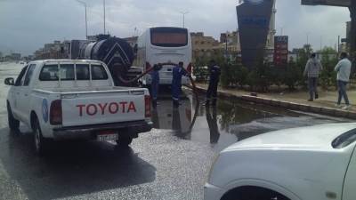 "مياه الشرب" بالبحر الأحمر تسحب مياه الأمطار بمدن سفاجا والقصير واستمرار حالة الطوارئ