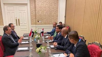 مباحثات مع وزير الطاقة اليمنى والأمين العام لمنظمة الدول المصدرة للغاز