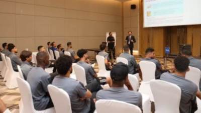 فيفا يشرح الإجراءات التنظيمية ولوائح المونديال لبعثة الأهلي