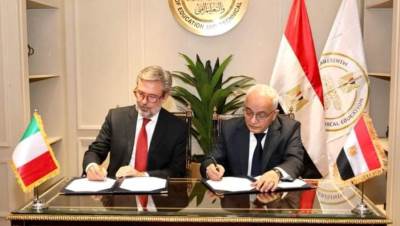 وزير التعليم يوقع مذكرة تفاهم مع السفير الإيطالي لتدريس اللغة الإيطالية بالمدارس الحكومية