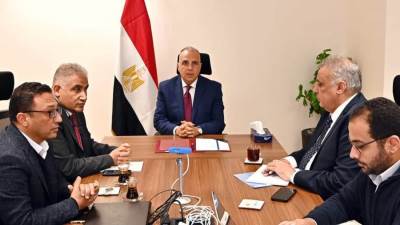 سويلم يتابع موقف المعدات الخاصة بإدارة الأزمات والطوارئ 