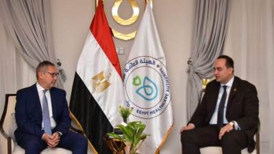 رئيس هيئة الرعاية الصحية يبحث التعاون مع بوسطن ساينتيفيك لتبادل الخبرات