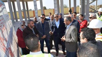 نائب وزير الاسكان لشئون البنية الاساسية يتفقد مشروعات "حياة كريمة" بمحافظة الجيزة
