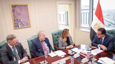 وزير الصحة وممثل المفوضية السامية للأمم المتحدة لشئون اللاجئين يبحثان التعاون المشترك