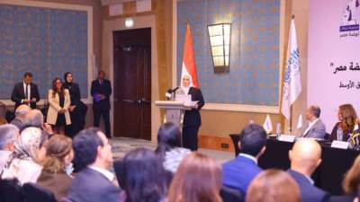 القباج تشهد توقيع عقد شراكة بين اينوفت للتعليم وسيرا للتعليم مع مجموعة نهضة مصر 