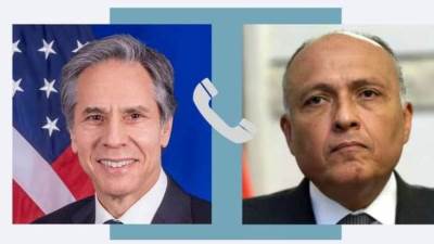 وزير الخارجية يتلقى اتصالاً هاتفياً من نظيره الأمريكي