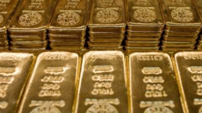 الذهب يواصل صعوده فوق مستوى 2000 دولار.. وفي طريقه لمستوى قياسي جديد