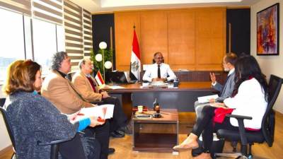 نائب وزير الإسكان لشئون البنية الأساسية يتابع خدمات الصرف الصحي المستدامة بـ 6 محافظات