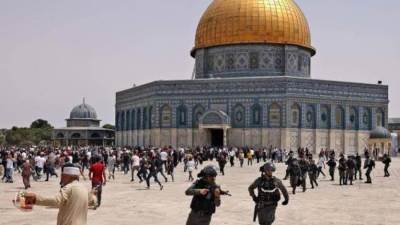 الاحتلال يمنع الفلسطينيين من الوصول إلى المسجد الأقصى لأداء صلاة الجمعة