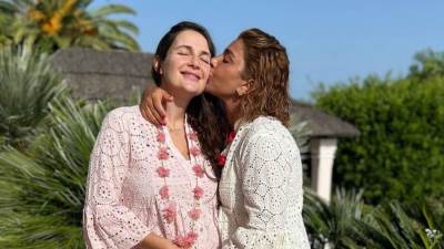 أصالة تستقبل حفيدتها الأولى جيهان أحمد هلال