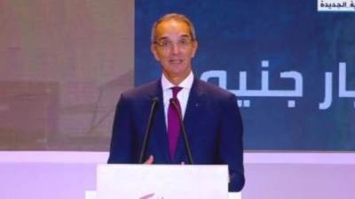 وزير الاتصالات يبحث محاور المرحلة الثانية من الاستراتيجية الوطنية للذكاء الاصطناعى