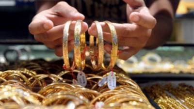 عيار 21 يتخطي ال 3000.. تعرف علي أسعار الذهب الأن