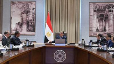 رئيس الوزراء يتابع مستجدات الموقف التنفيذي لمشروع تنمية وتطوير منطقة شق الثعبان