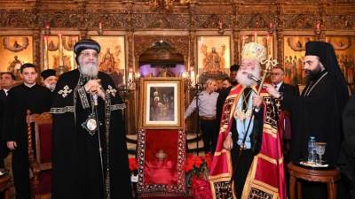 البابا تواضروس يهنئ بطريرك الروم الأرثوذكس بعيد الميلاد المجيد