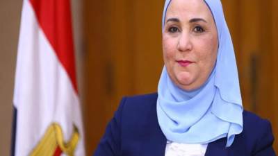 وزيرة التضامن توجه بتكثيف الجهود لمساعدة أهالي حادث تصادم قنا