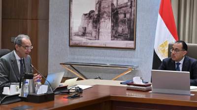 رئيس الوزراء يستعرض مع وزير الاتصالات عددًا من ملفات عمل الوزارة