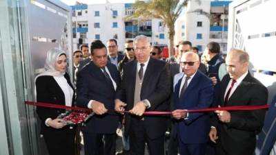 وزيرا التنمية المحلية و الزراعة ومحافظ بورسعيد يفتتحون المركز التكنولوجي لاصدار تراخيص المحال العامة بحي المناخ