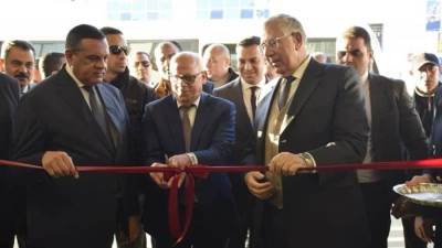 وزيرا التنمية والزراعة ومحافظ بورسعيد يفتتحون الجراج المتعدد الطوابق ويتفقدون أحد منافذ بيع السلع المخفضة