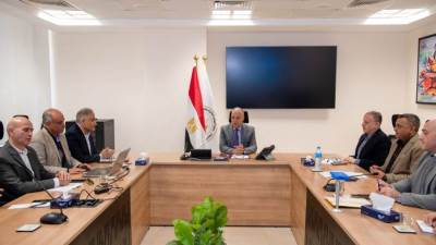 سويلم يتابع أعمال تقييم البوابات والمنشآت المائية واجراءات الصيانة والإحلال اللازمة لها