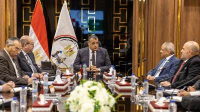 "وزير الإنتاج الحربي" يستقبل وفد مجموعة "النافع" السعودية لمناقشة سبل التعاون المشترك