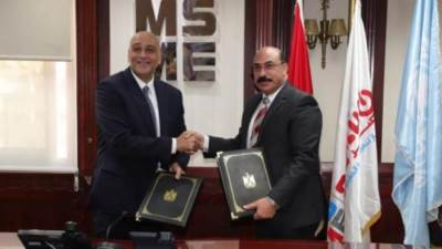 توقيع عقود بين جهاز تنمية المشروعات ومحافظة أسوان لتطوير خدمات إحدى القرى