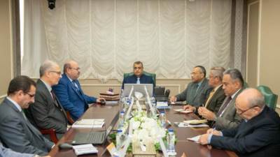 "وزير الدولة للإنتاج الحربي" يناقش المشاريع البحثية الجديدة مع رؤساء الشركات التابعة