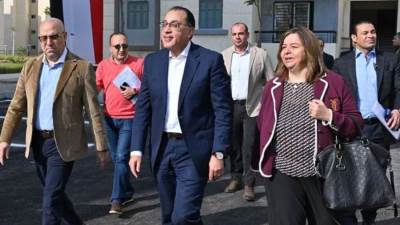 مدبولي: مشروعات "أكتوبر الجديدة" لا تقتصر على التنمية العمرانية بل تحقيق انطلاقة صناعية