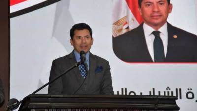 وزير الرياضة يُكرم الكيانات الشبابية لجهودهم في تنمية الوعي والمشاركة السياسية