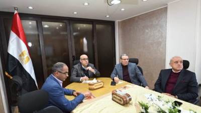 الجزار يوجه بالتوسع في تركيب عدادات المياه مسبقة الدفع والعدادات الذكية