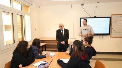 وزير التعليم يتفقد مدرسة النيل المصرية الدولية بالعبور لمتابعة انضباط سير العملية التعليمية