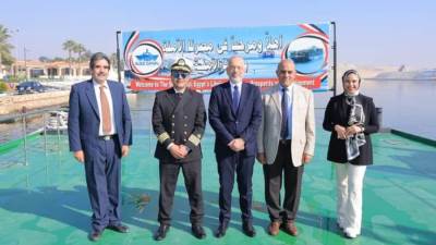 الفريق أسامة ربيع يبحث سبل التعاون المشترك مع السفير اليوناني