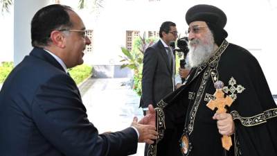 رئيس الوزراء يهنئ البابا تواضروس الثاني بعيد الميلاد المجيد