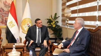 وزير التنمية يتابع مع محافظ جنوب سيناء استكمال جهود المحافظة في تنفيذ المشروعات
