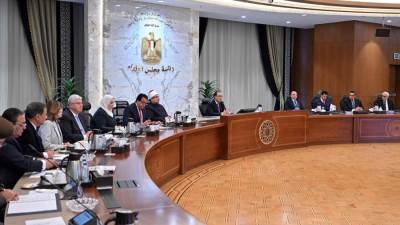 رئيس الوزراء يُتابع جهود اللجنة الطبية العليا والاستغاثات بمجلس الوزراء خلال عام 2023 