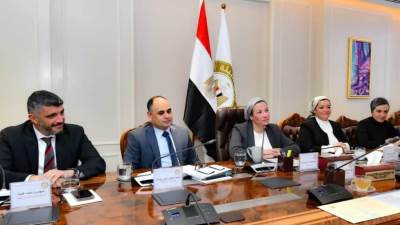 وزيرة البيئة و محافظ جنوب سيناء يبحثان الموقف التنفيذي لمشروع لجرين شرم